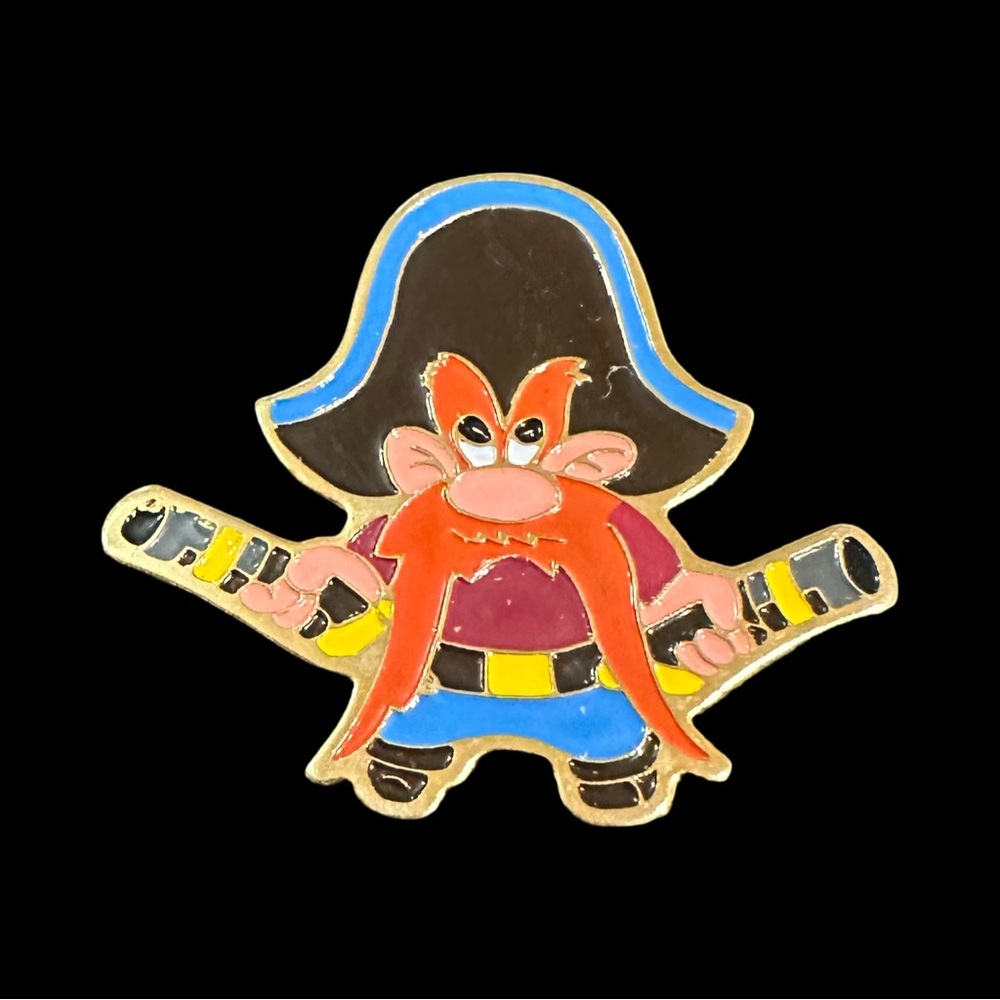 Vintage Yosemite Sam Pin Metal Lapel Pinback Looney Tunes